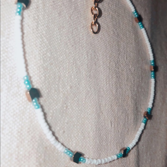 Choker - Picture 2 of 3